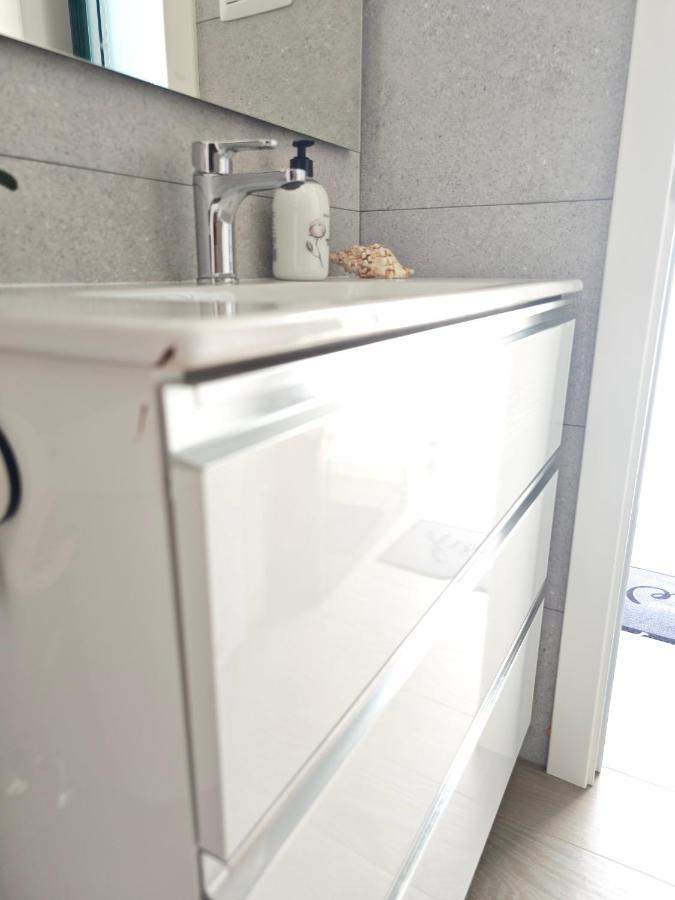Cozy Apartment In Front Of The Natural Pools El Pris エクステリア 写真