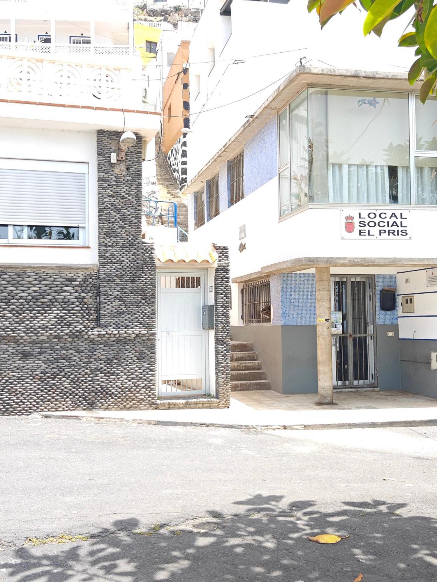 Cozy Apartment In Front Of The Natural Pools El Pris エクステリア 写真